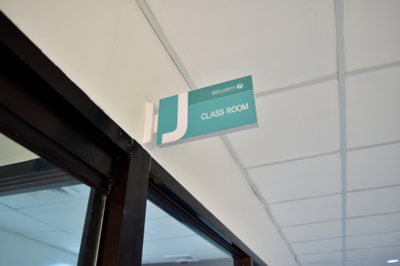 フィリピン留学 Cebu21 - EV Academy-Class room-1